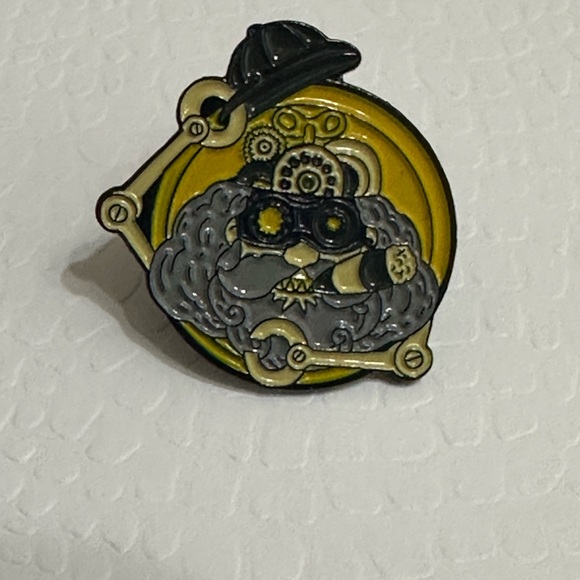 Steampunk pins. Bird and man. - Picture 2 of 4